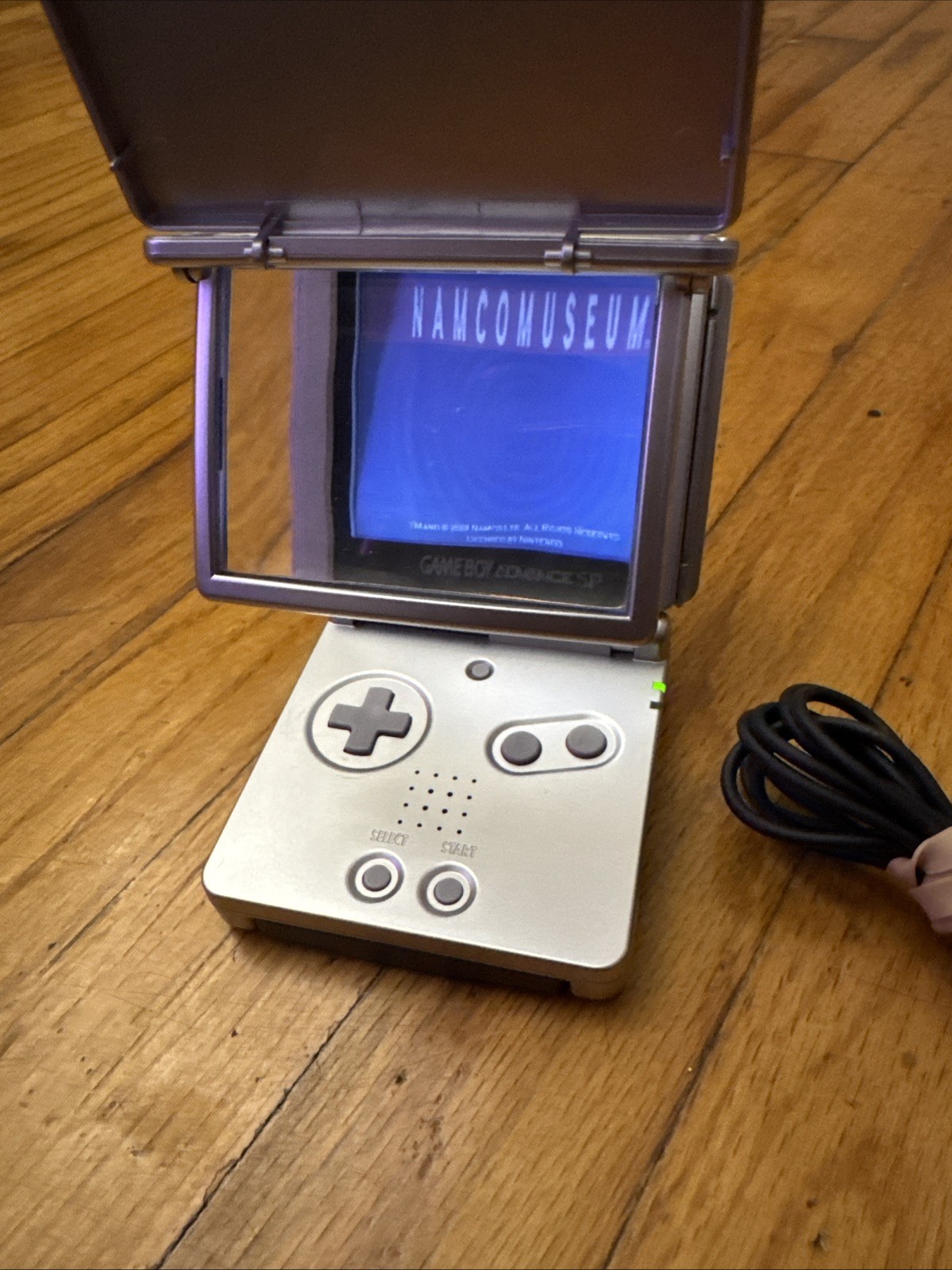 Nintendo Gameboy Advance Sp Bundle Charger Game
