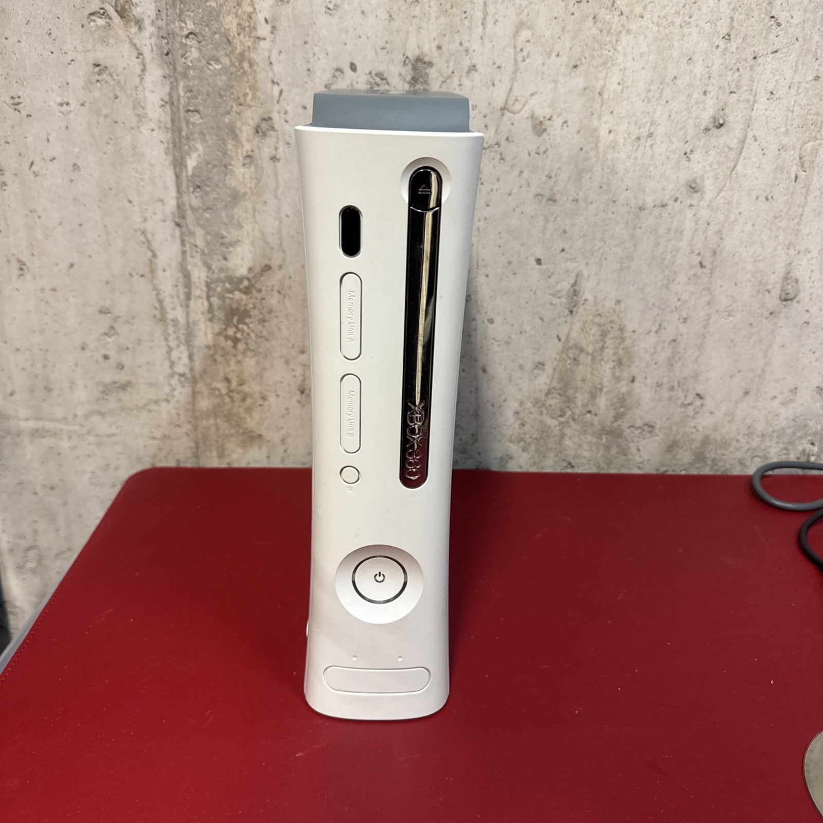 Microsoft Xbox 360 White 60GB HDD HDMI Console Only Parts/Repair