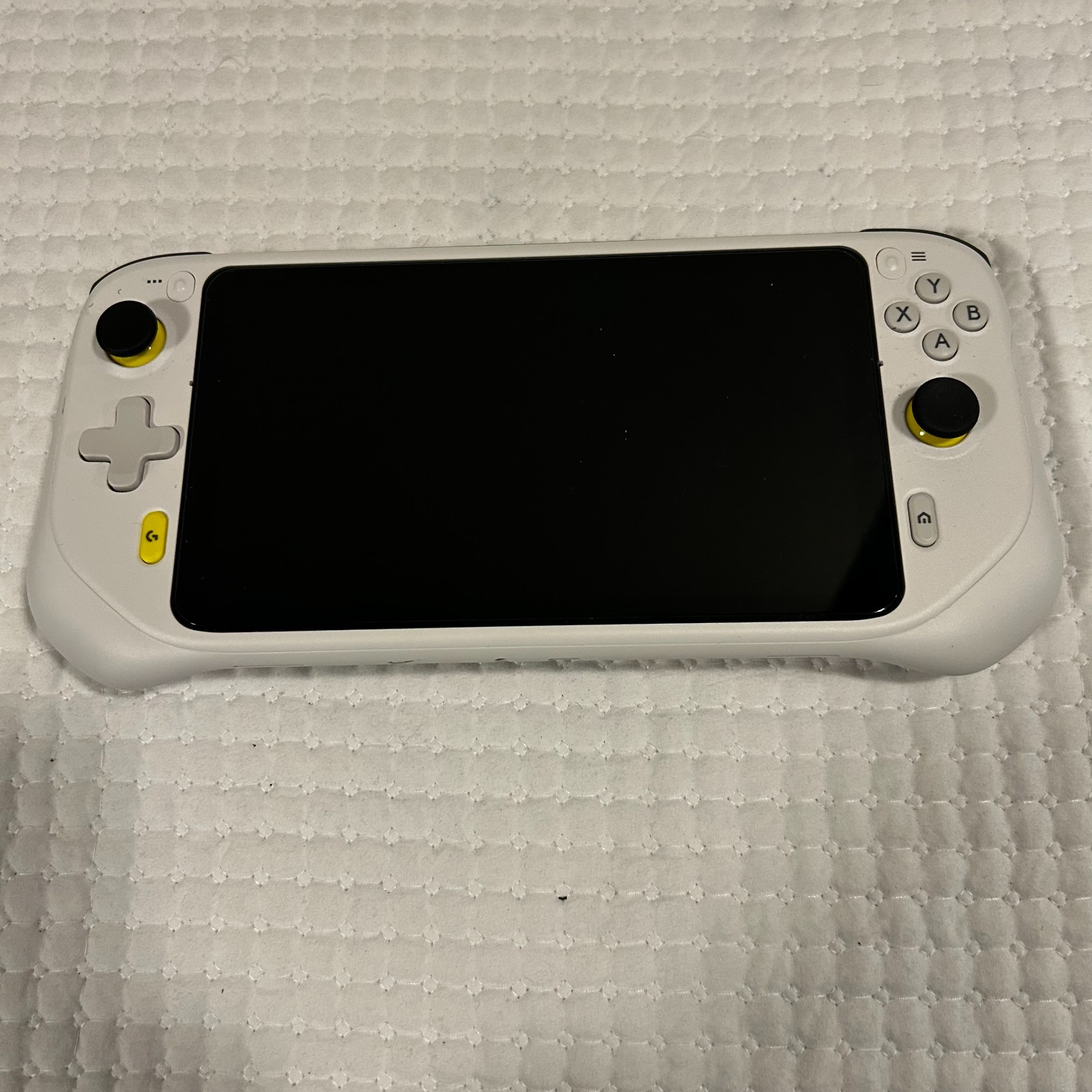 Logitech G CLOUD 64GB Handheld Console – White w/Case