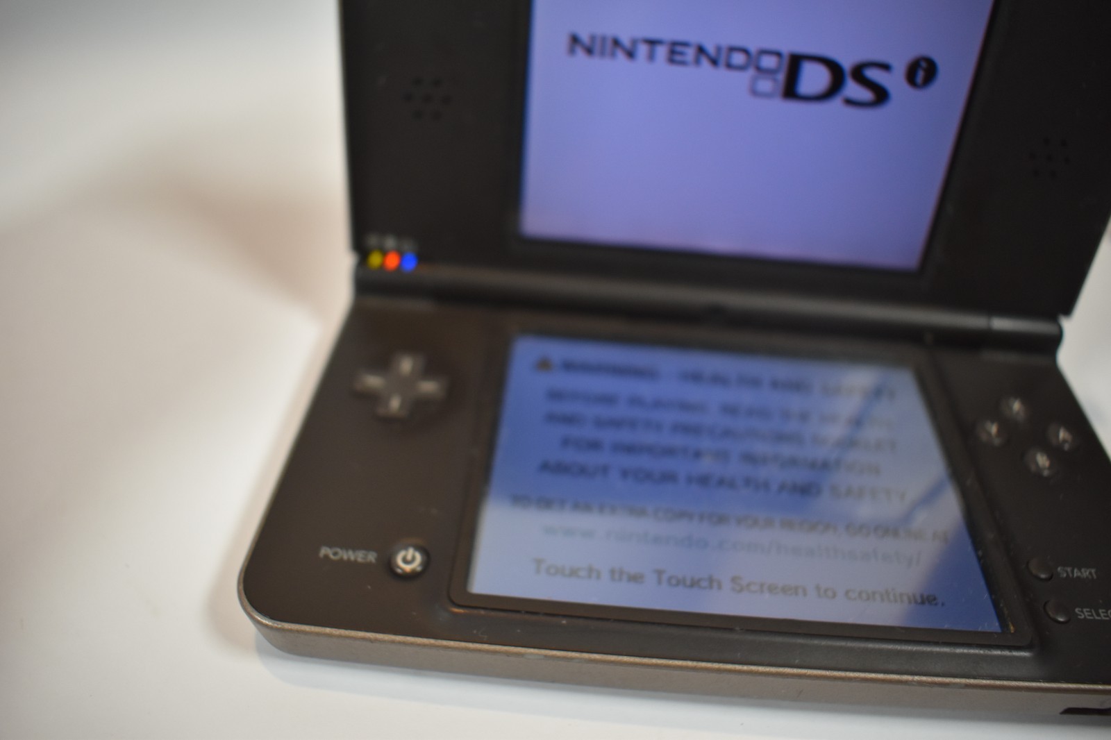 Nintendo UTL-001 DSi XL Bronze Handheld System – Bronze Tested – No Charger