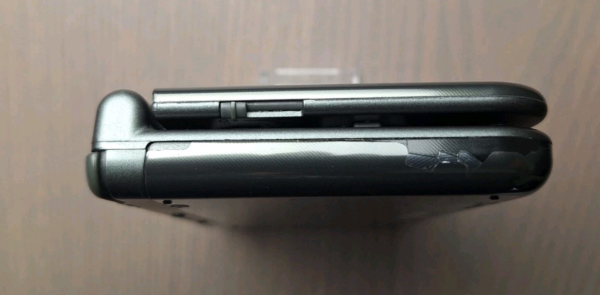 New Nintendo 3DS XL Metallic Black | Charger 32GB SD Card | REGION FREE TOP IPS