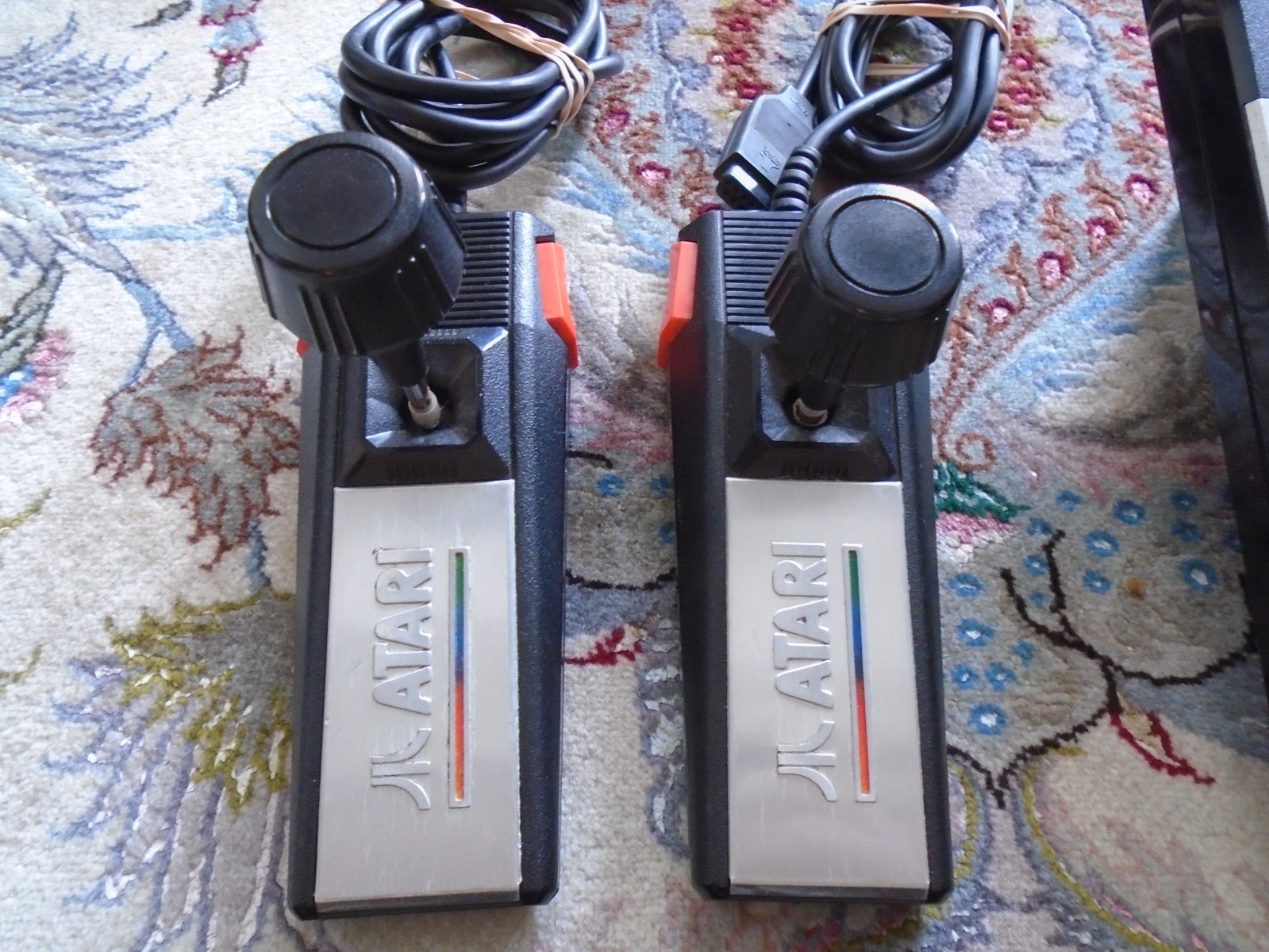 Atari 7800 ProSystem console w/ six games, manuals, joysticks, cables TESTED!