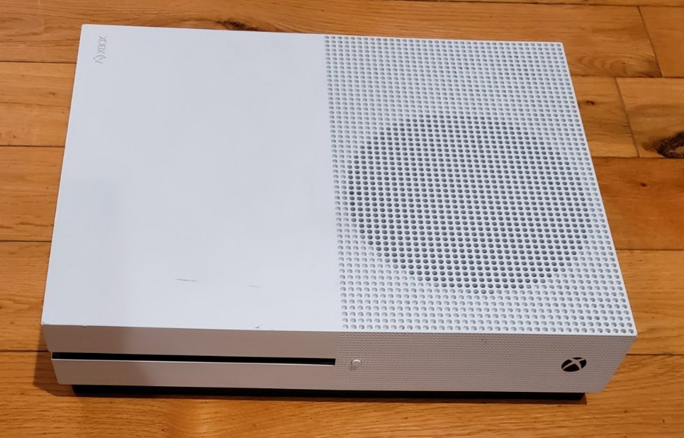 Xbox One S 1TB Console 1681 White Bundle, Controller 1914, Power, HDMI, TESTED!