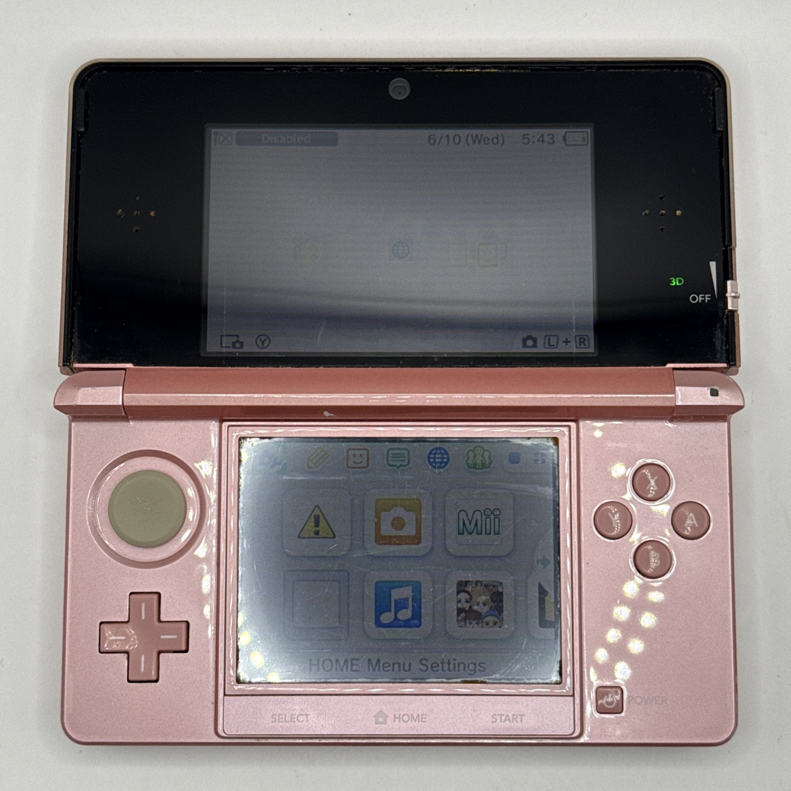 Nintendo 3DS Console (Pearl pink Edition) W/ 2GB SD Card and Case – TESTED