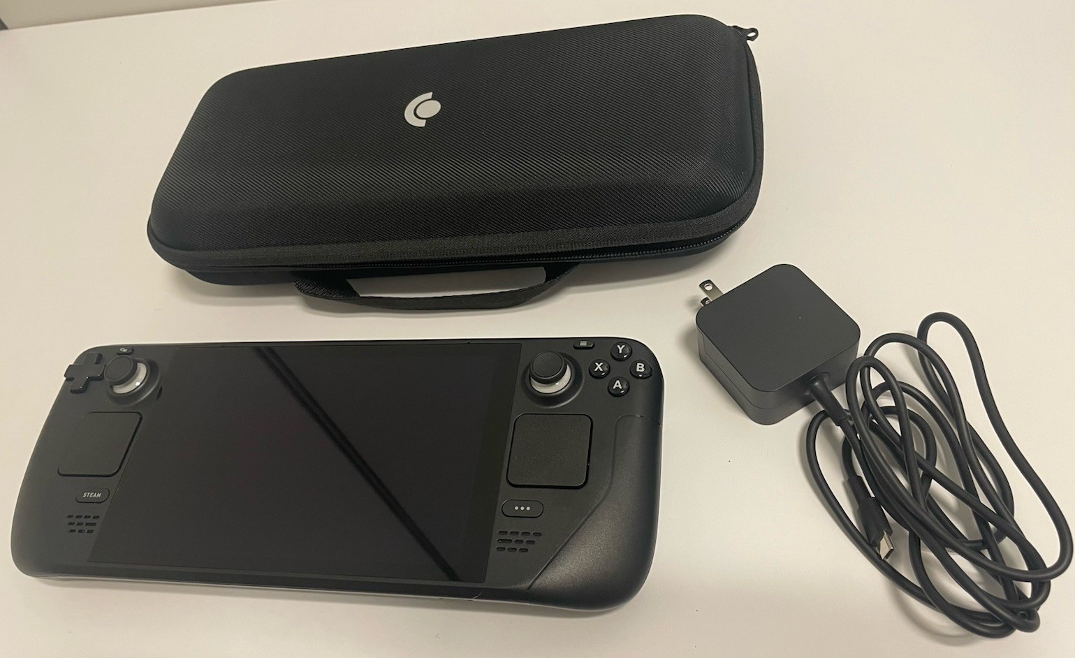 Valve Steam Deck Handheld Console 256GB – Mint. With SD Card, Case + Charger