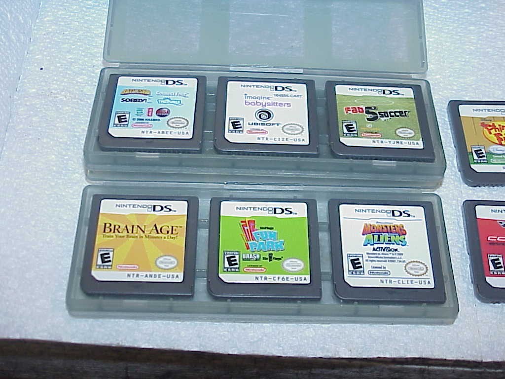 Nintendo DS Metallic Rose Gold? Pink W/ 13 Games Charger Extra Stylus & Case