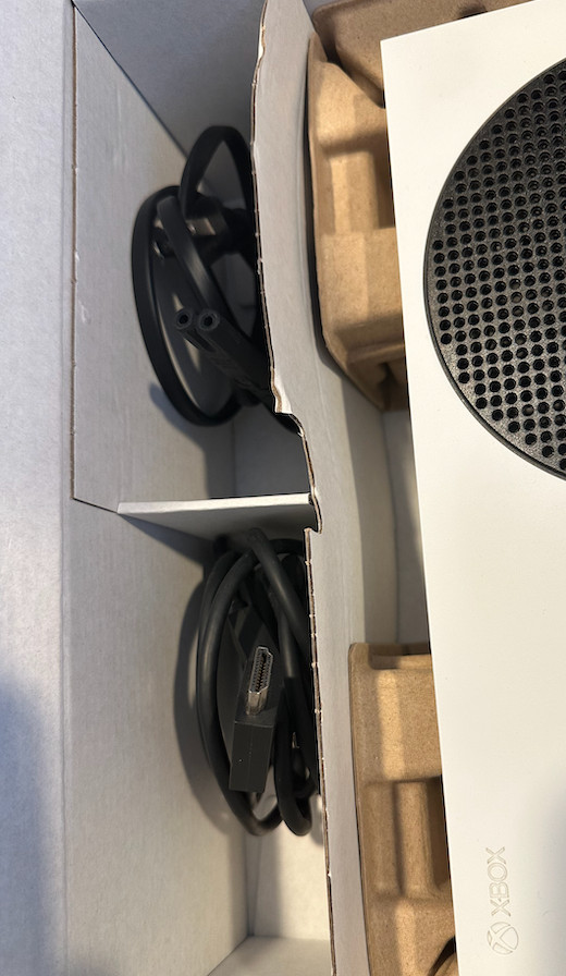 Xbox Series S 512GB White – Console (Used – Clean) – Controller (New) – Cords