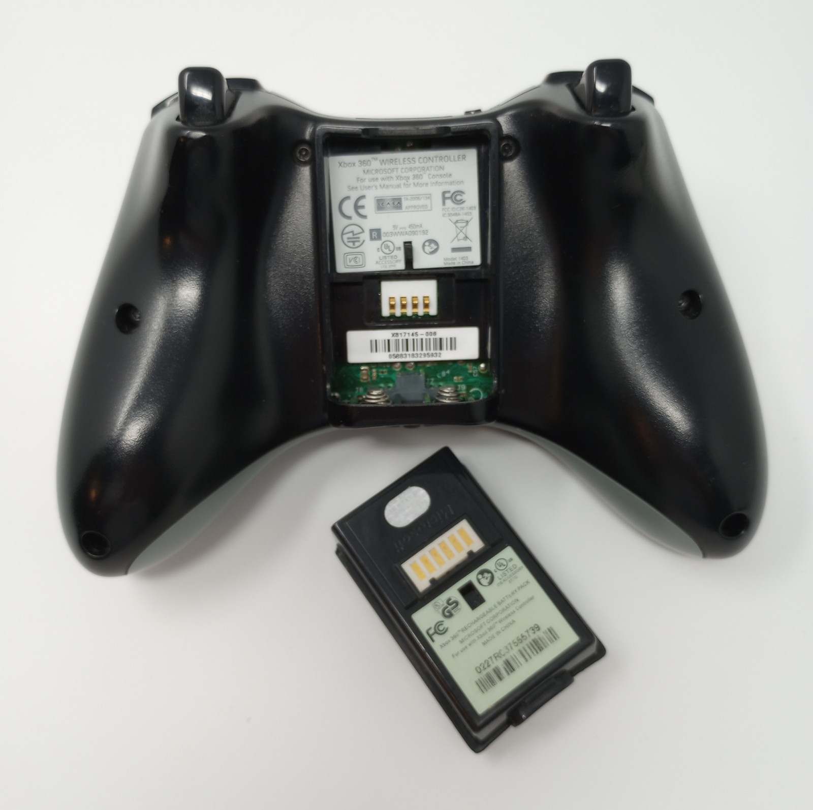 Xbox 360 S (1439) Console, Controller, Cables, & More Periodic Red Ring Issue