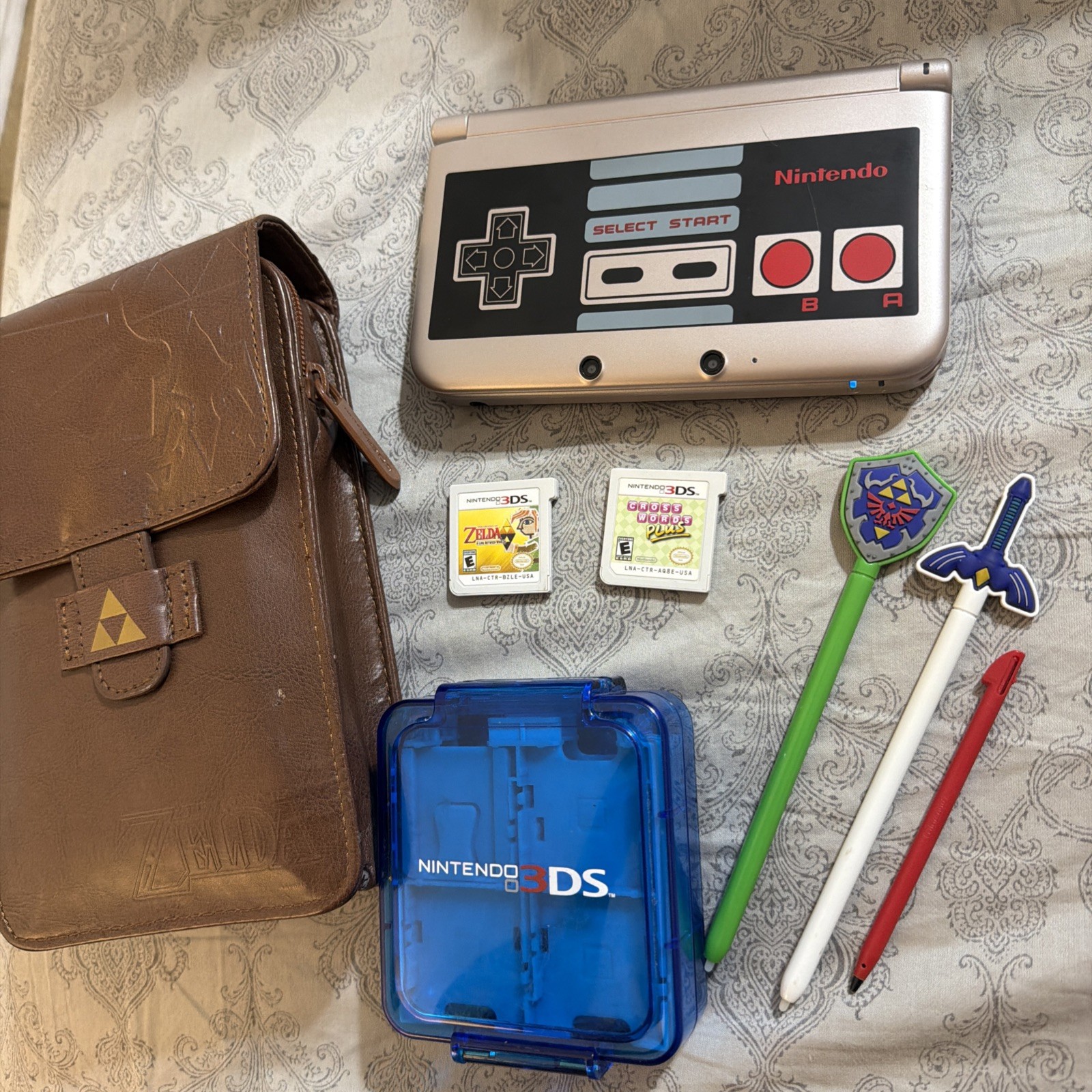 Nintendo 3DS XL NES (Controller) Edition Handheld – Lot SPR-001 Lot