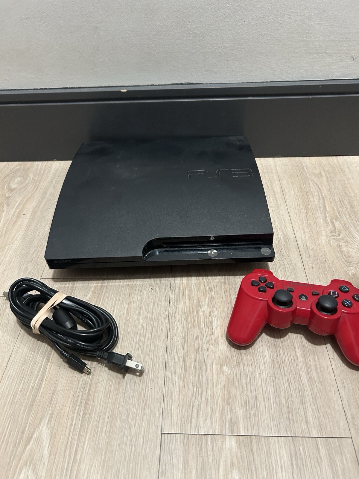 Sony PlayStation 3 PS3 Console Slim 160GB – Used In open box