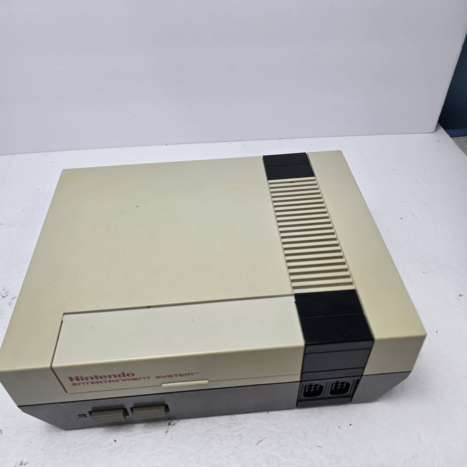 Nintendo NES Action Set Entertainment System Console w/ Controllers & Game
