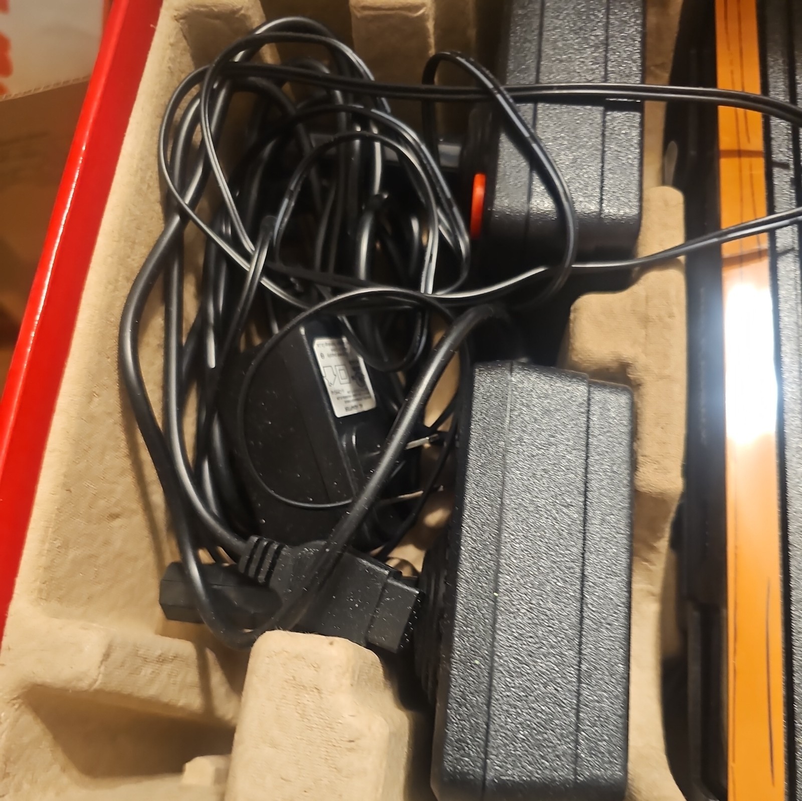 Atari Flashback 9 Deluxe Console with 110 Built-In Games . Mint Condition tested