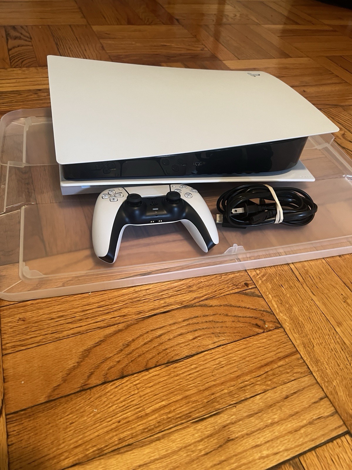 Sony PlayStation 5 Disc Edition /w DualSense Ctrl, HDMI, Power Cord & Vert Stand