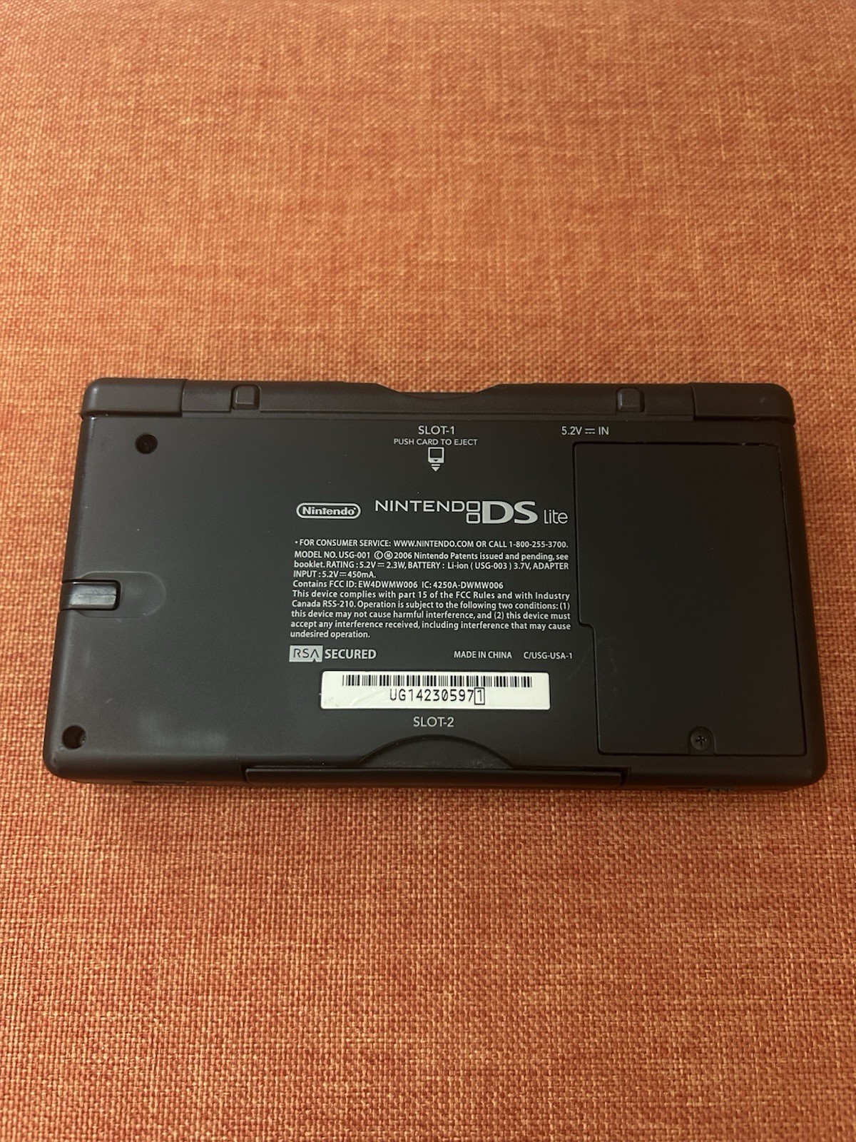 Nintendo DS Lite Red/Black Great Condition W Charger Stylus and Slot Cover￼