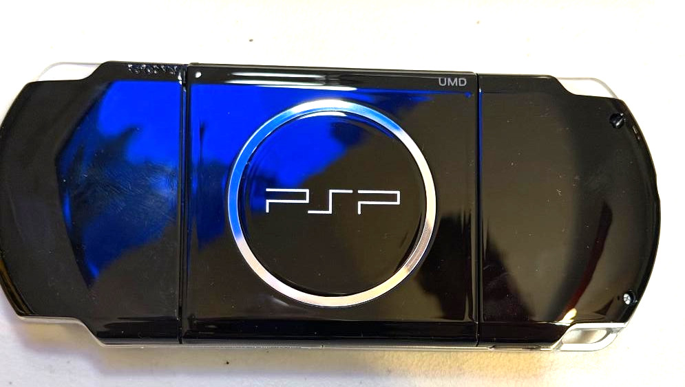 Sony PlayStation PSP 3000 Console with Charger New Battery Box
