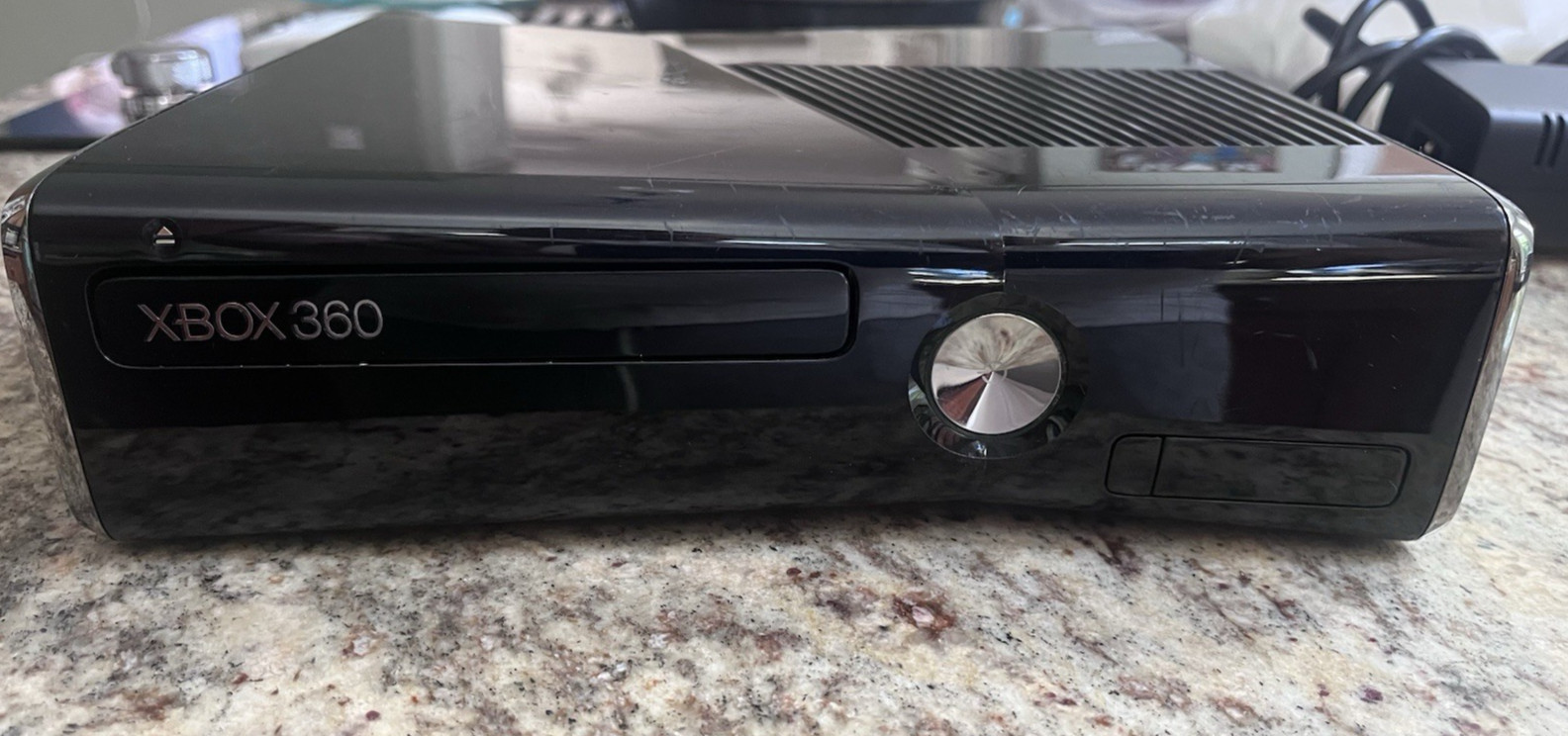 Microsoft Xbox 360 S Slim 250GB Console System + Controller – Tested Working