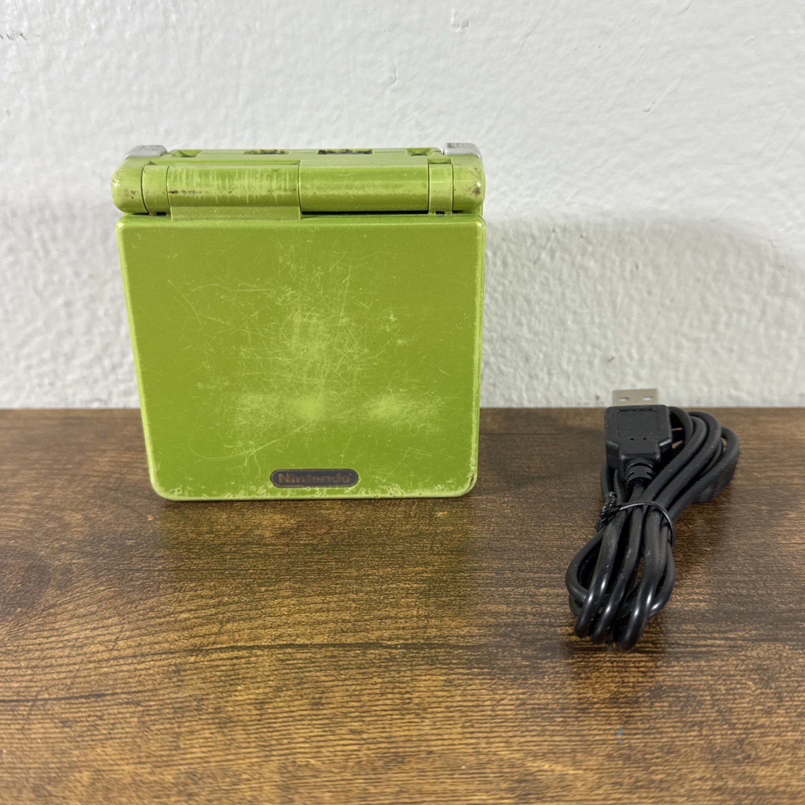 Nintendo Game Boy Advance SP GBA Lime Green Handheld WORKS W/ Charger & Shell