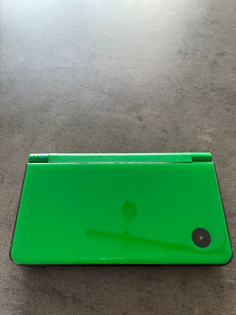 Nintendo DSi XL LL Green Console Charger Included Handheld System Japan Tested