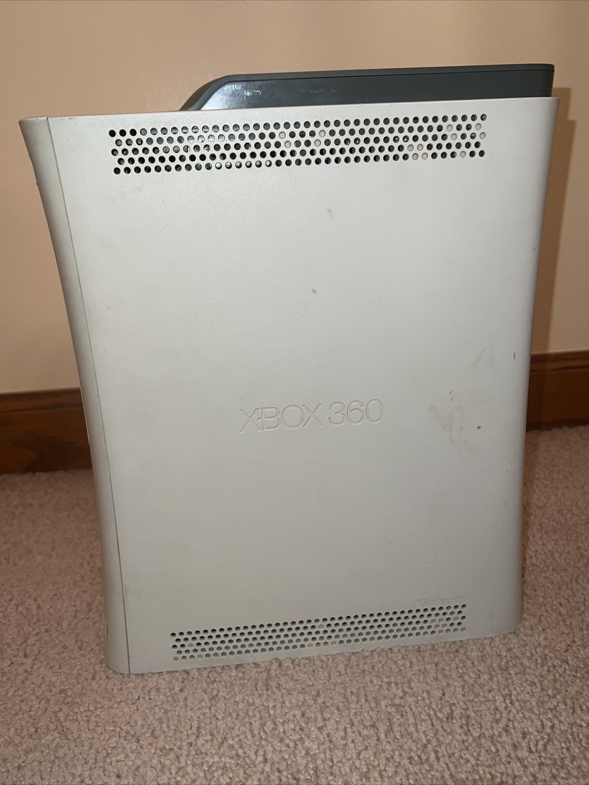 Microsoft Xbox 360 Arcade UNTESTED, With HDD ATTACHED, Console ONLY