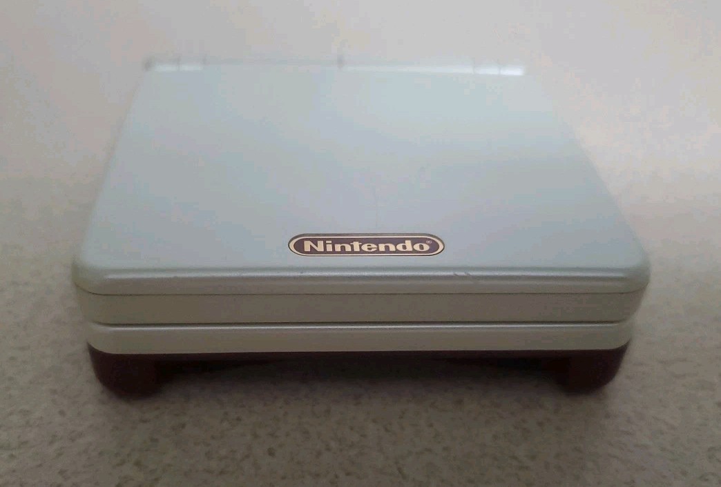 Gameboy Advance Sp Famicom Special Edition