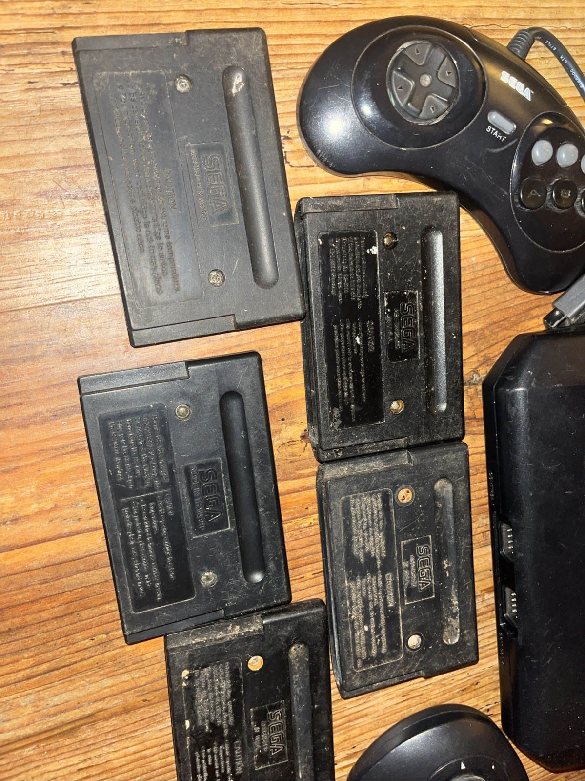 Sega Genesis Model 2 Console MK-1631 Bundle 6 Games – Sonic 1 2 3 – Earthworm +