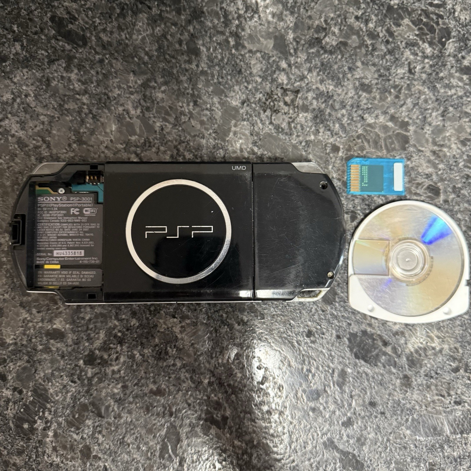 Sony PSP PlayStation Portable Black Handheld System W/ 2GB PRO Duo & Movie