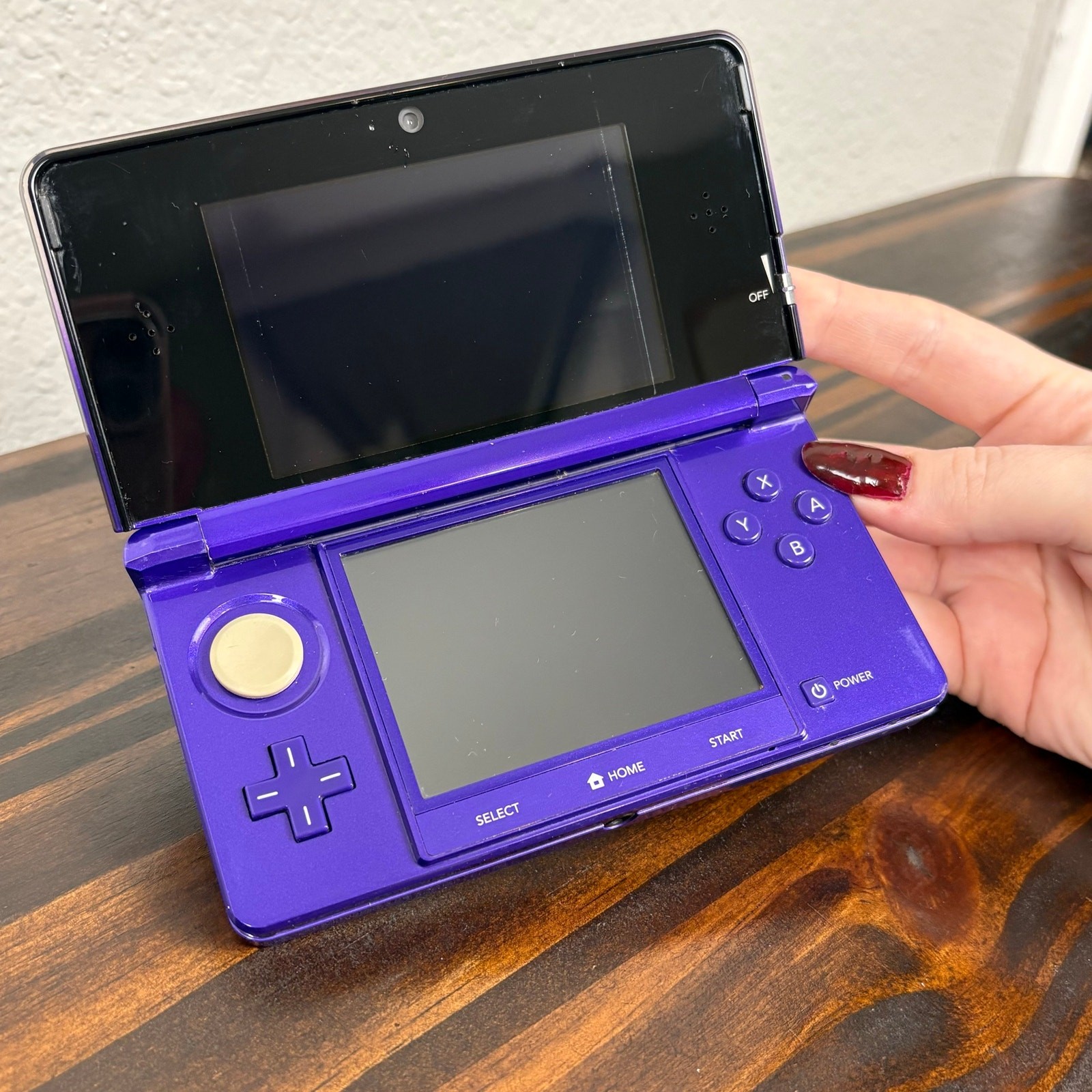 Nintendo Purple 3DS FOR PARTS NOT TESTED No Charger Handheld Portable Device
