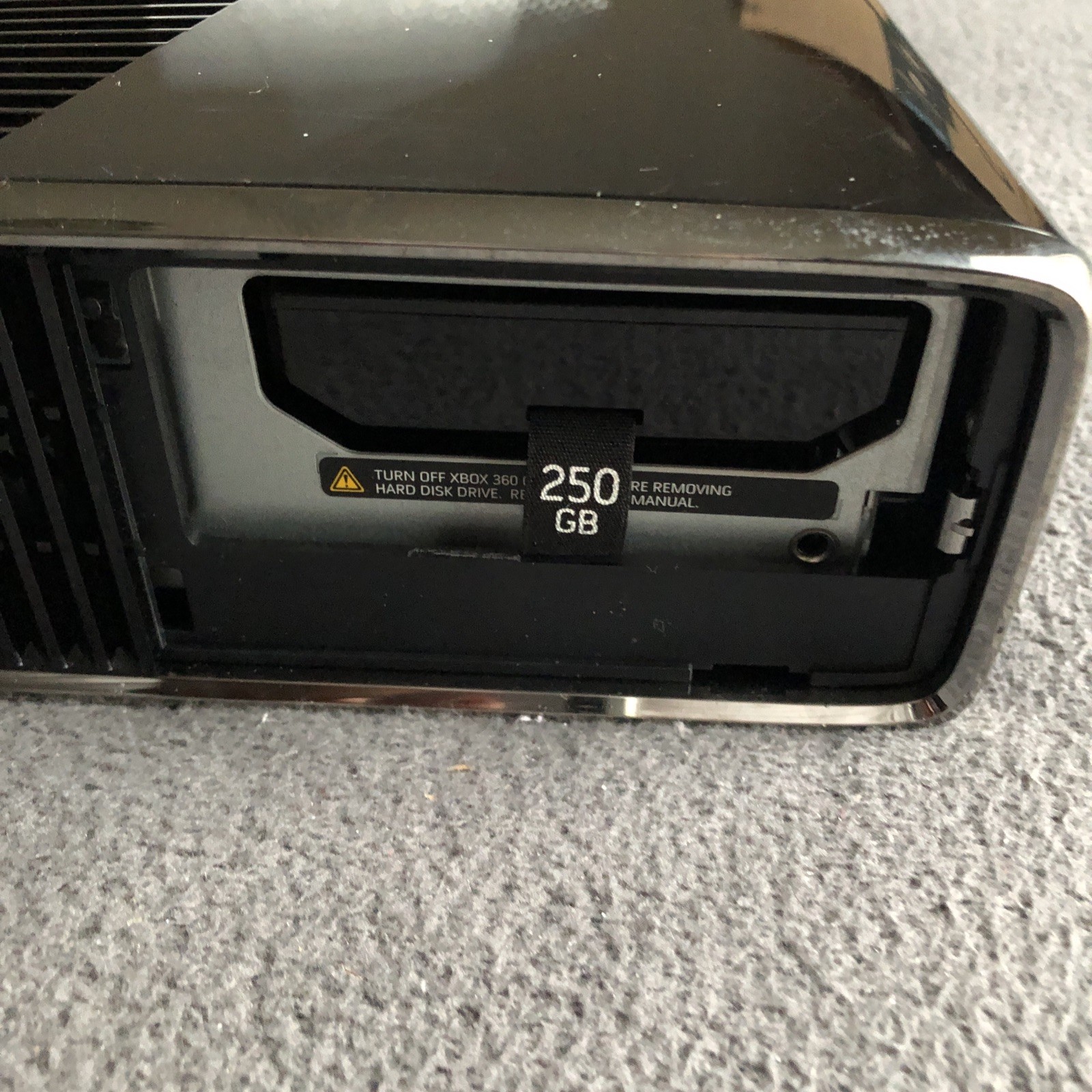 Xbox 360 Slim Console Chrome Trim 250GB Metro V1 Dash w/ Halo Controller – WORKS