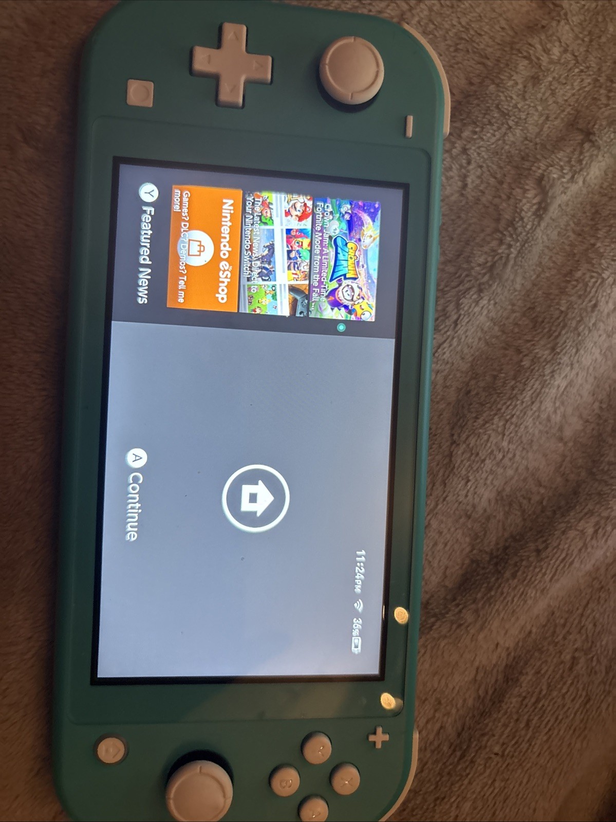 Nintendo Switchin the color teal