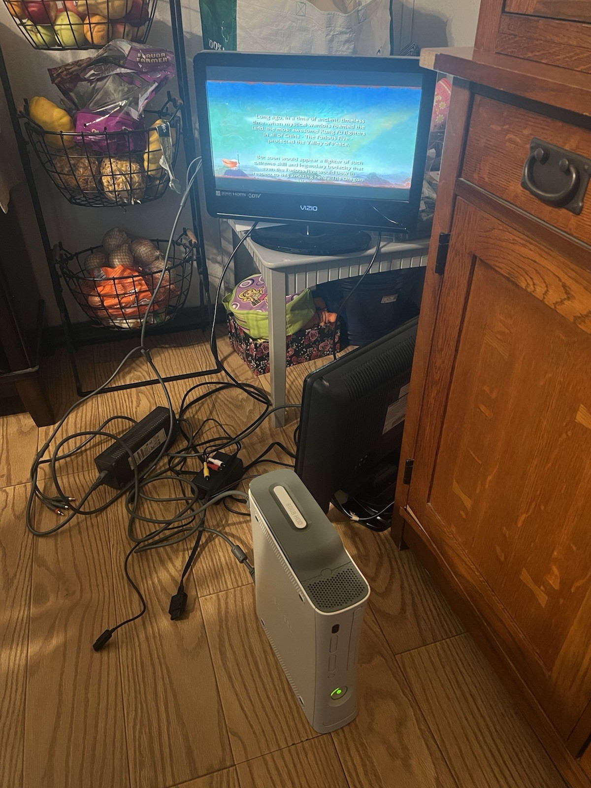 Microsoft Xbox 360 60GB White Console w/ Wireless Controller, Cables, Games