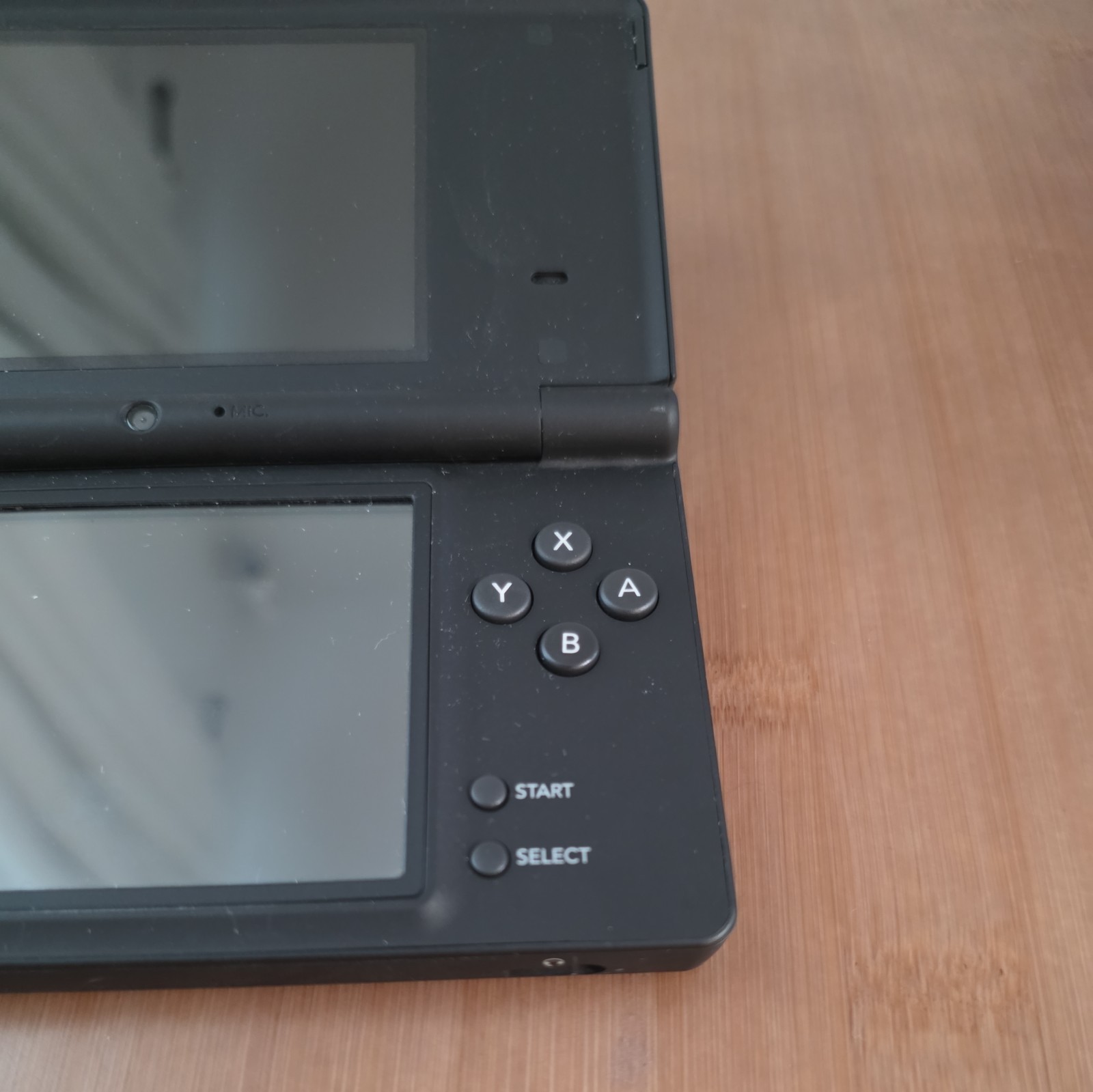 Nintendo DSi TWL-001 (USA) Matte Black with Stylus – Tested, Works