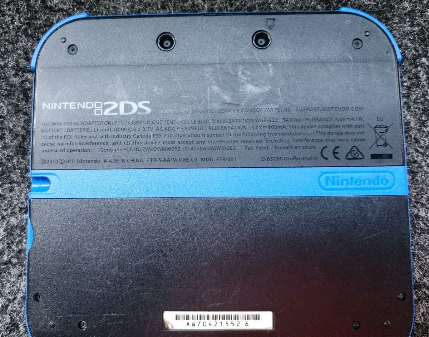 Nintendo 2DS Handheld Console Black/Blue Wi-Fi 4GB Region Free FTR-001
