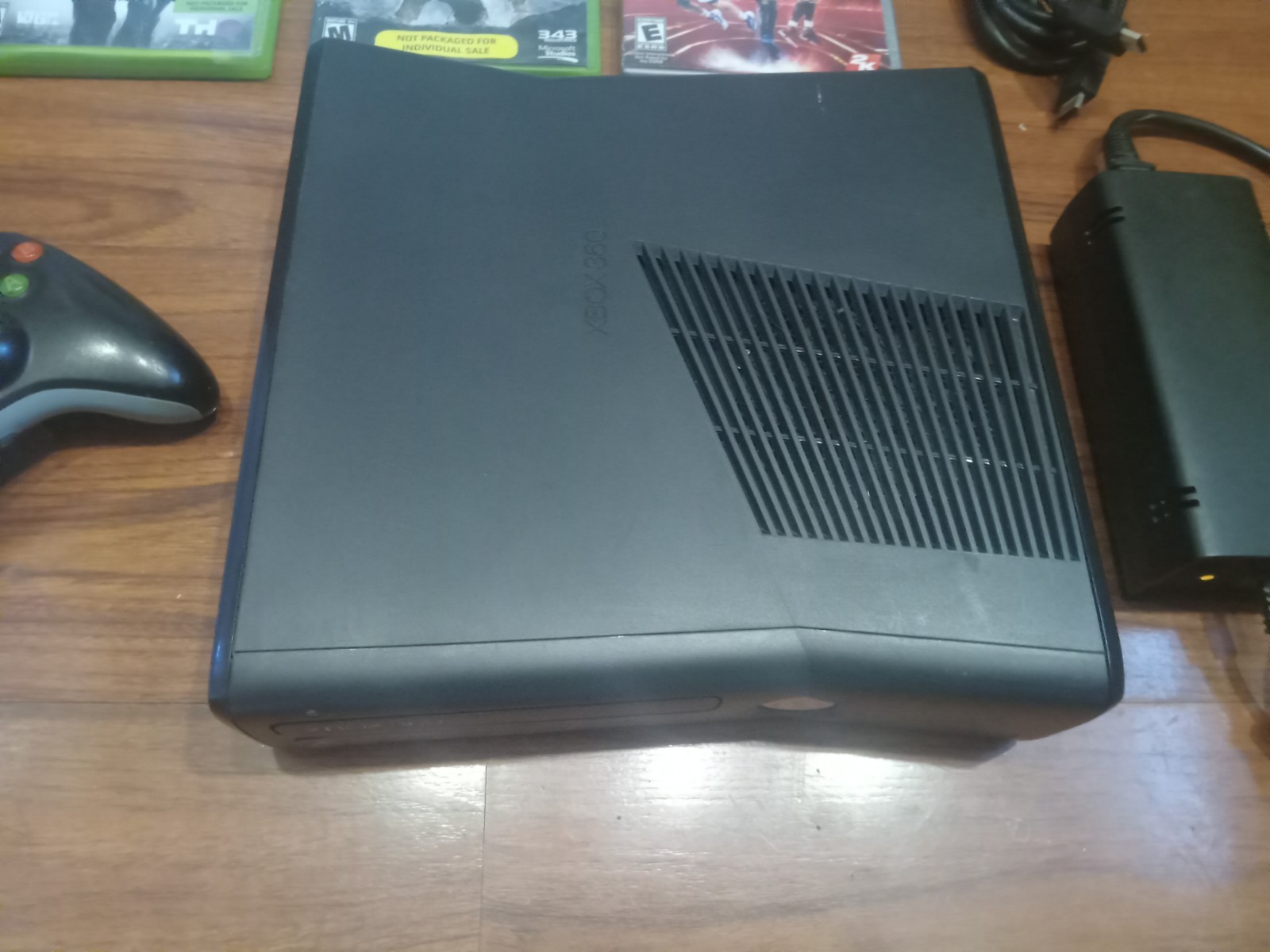 Fun! Microsoft Xbox 360 Bundle 250GB Built-In Wifi – 6 Games + 2 Controllers