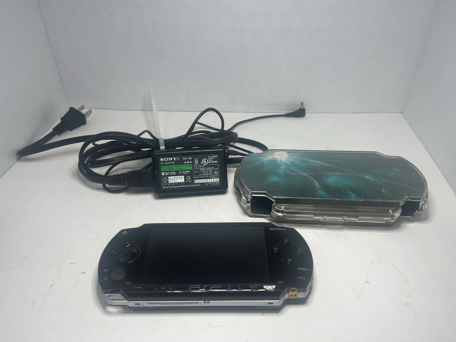 Sony Playstation Portable PSP PSP-1001 Handheld Game System Black