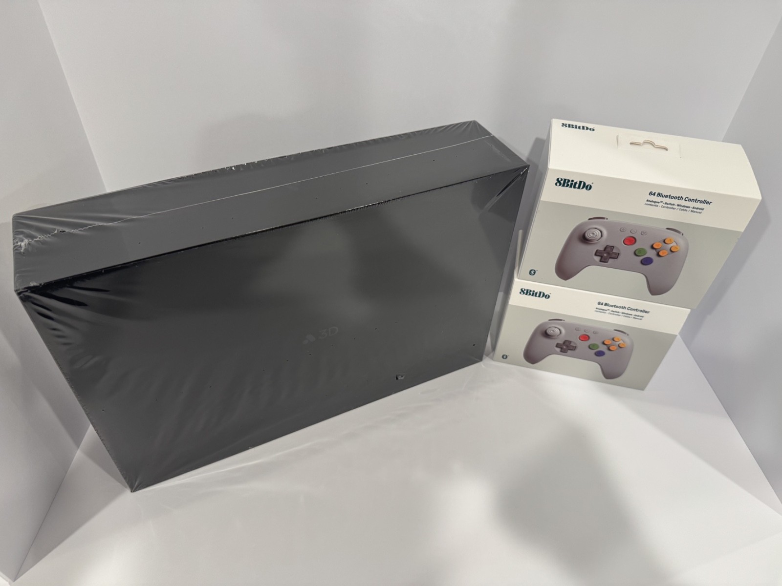 Analogue 3D Black N64 FPGA Console With 2 8Bitdo 64 Bluetooth Controllers
