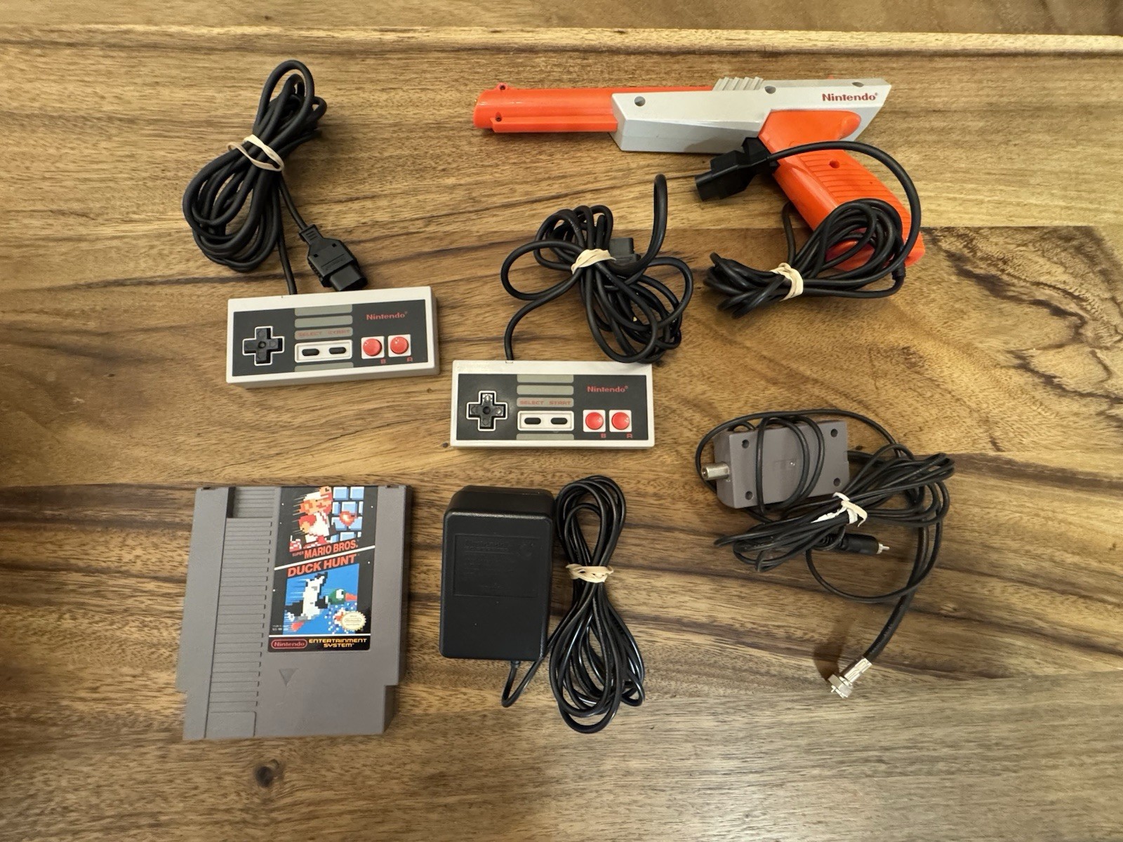 Nintendo NES Action Set System Near Complete In Box CIB Tested With Super Mario