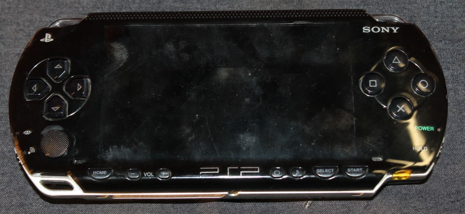 Sony PSP 1000 Black Handheld Console System 32MB Card Bad Disc Drive AO4074398