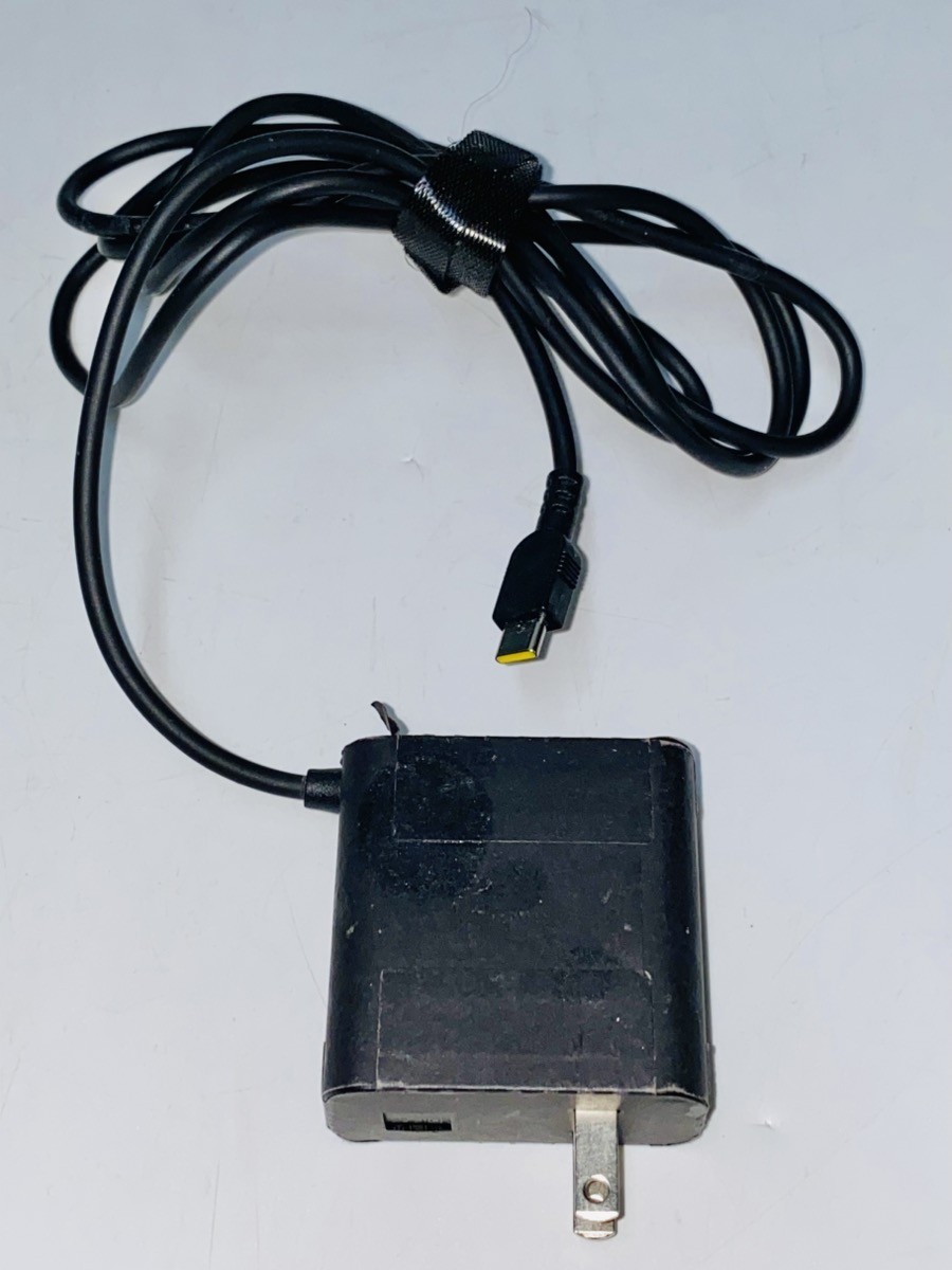 LENOVO LEGION GO 8APU1 (UD3047382)