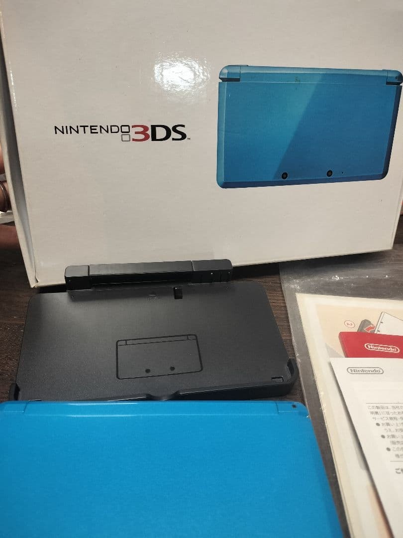 With Bonus Nintendo 3DS Console Light Blue Tested and Working