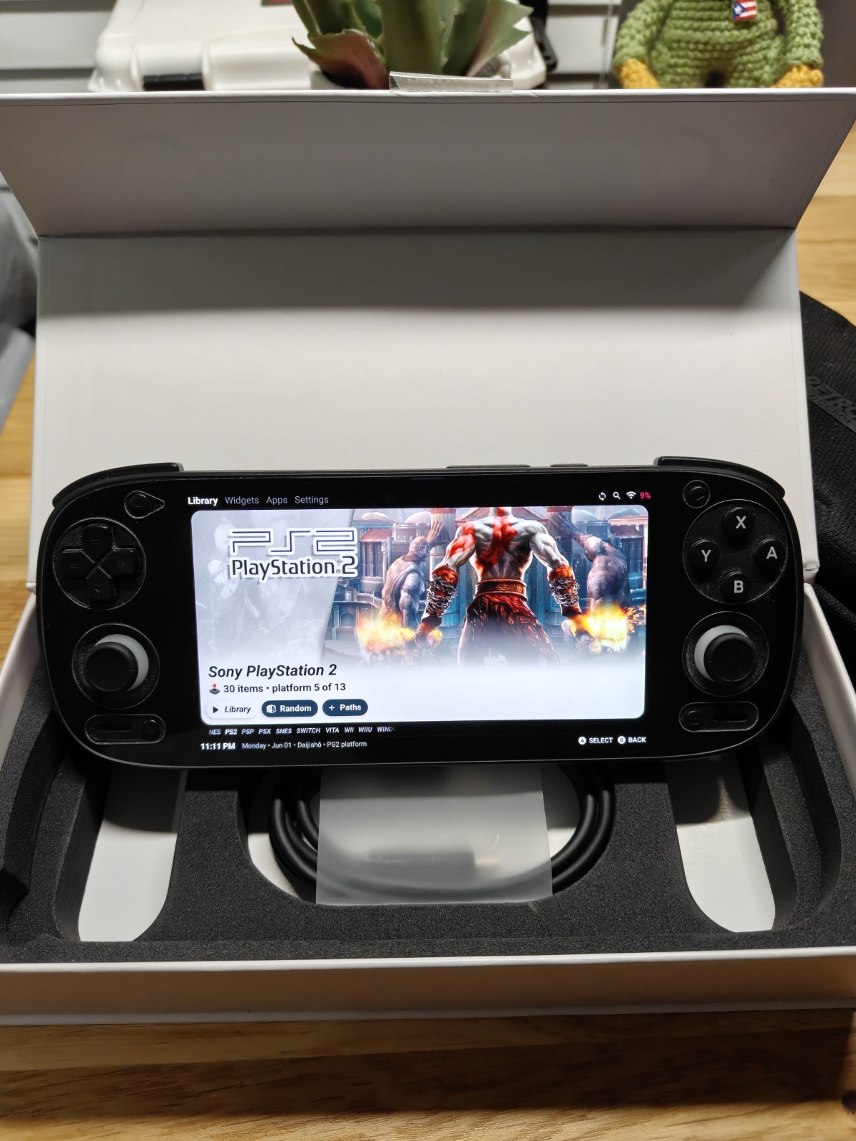 Retroid Pocket 5 Black OLED Handheld Retro Gaming Console 8GB RAM 128GB + CASE