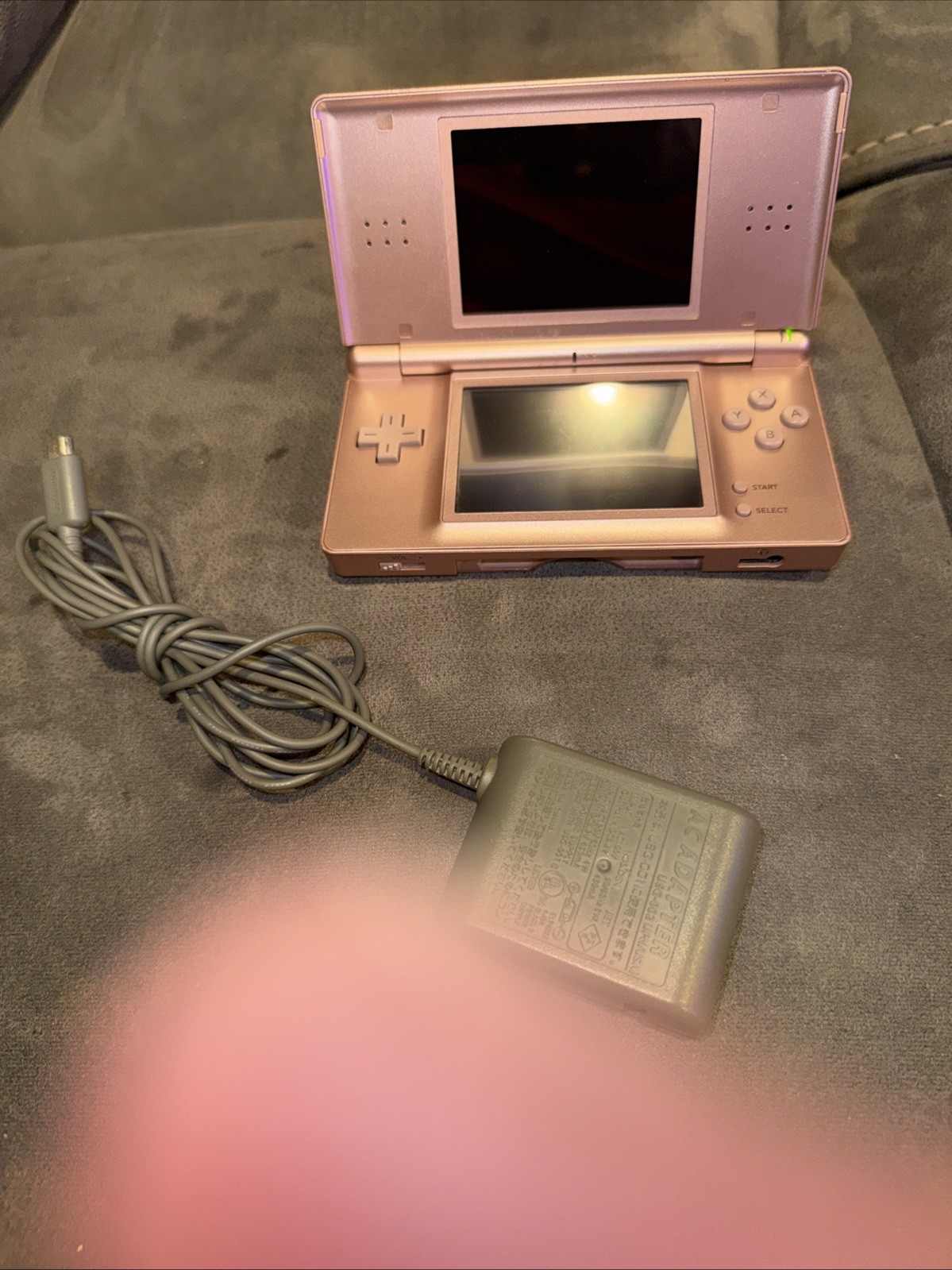 Nintendo DS Lite Handheld Game Console USG-001 Metallic Rose w Charger – Tested