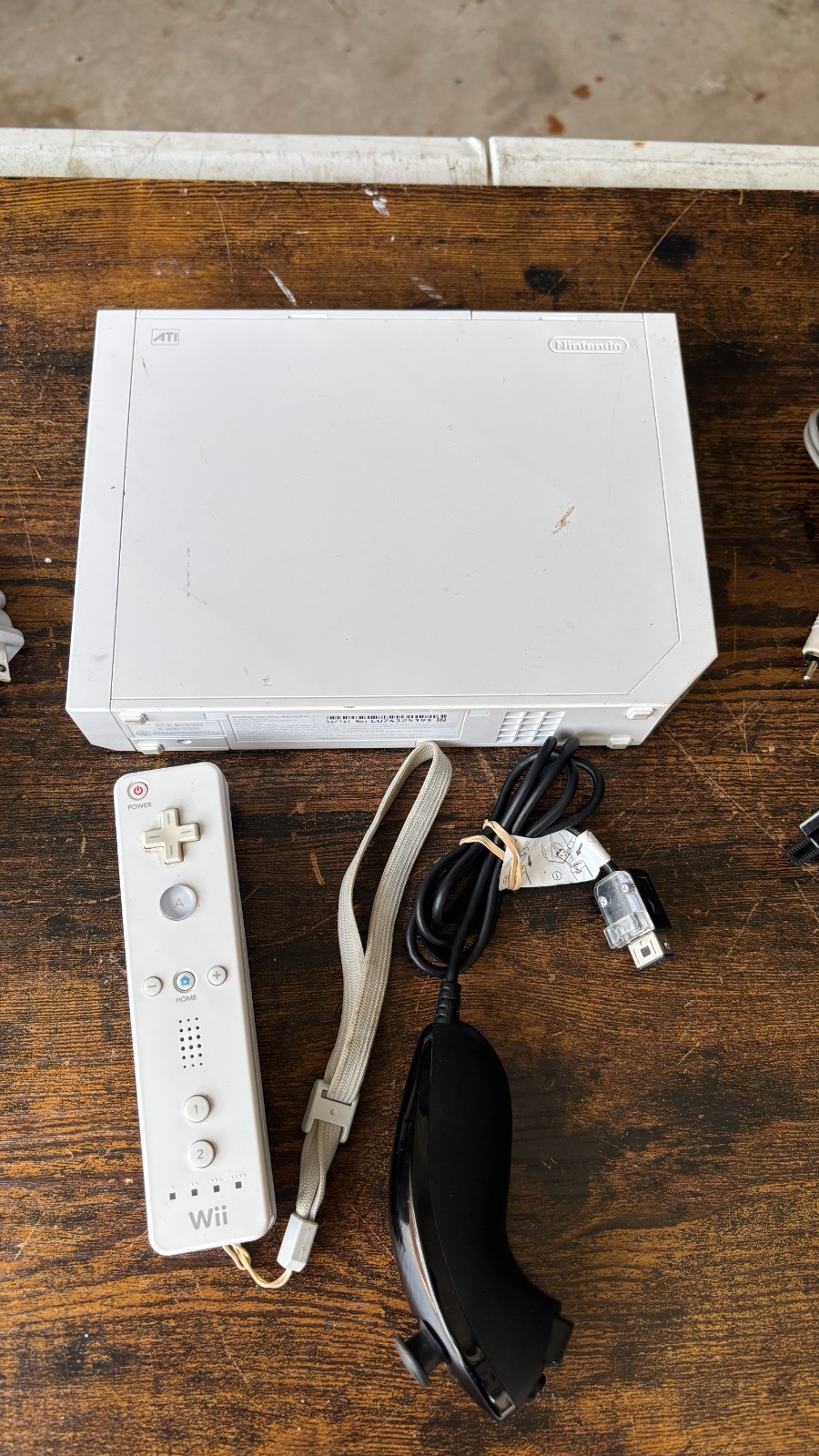 Nintendo Wii Console Bundle with Controller Power & AV Cord Sensor Bar Nunchuk