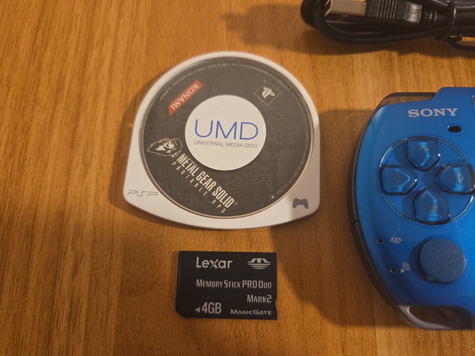 Sony PSP 3000 Vibrant Blue Handheld w/ NEW Battery & Charger