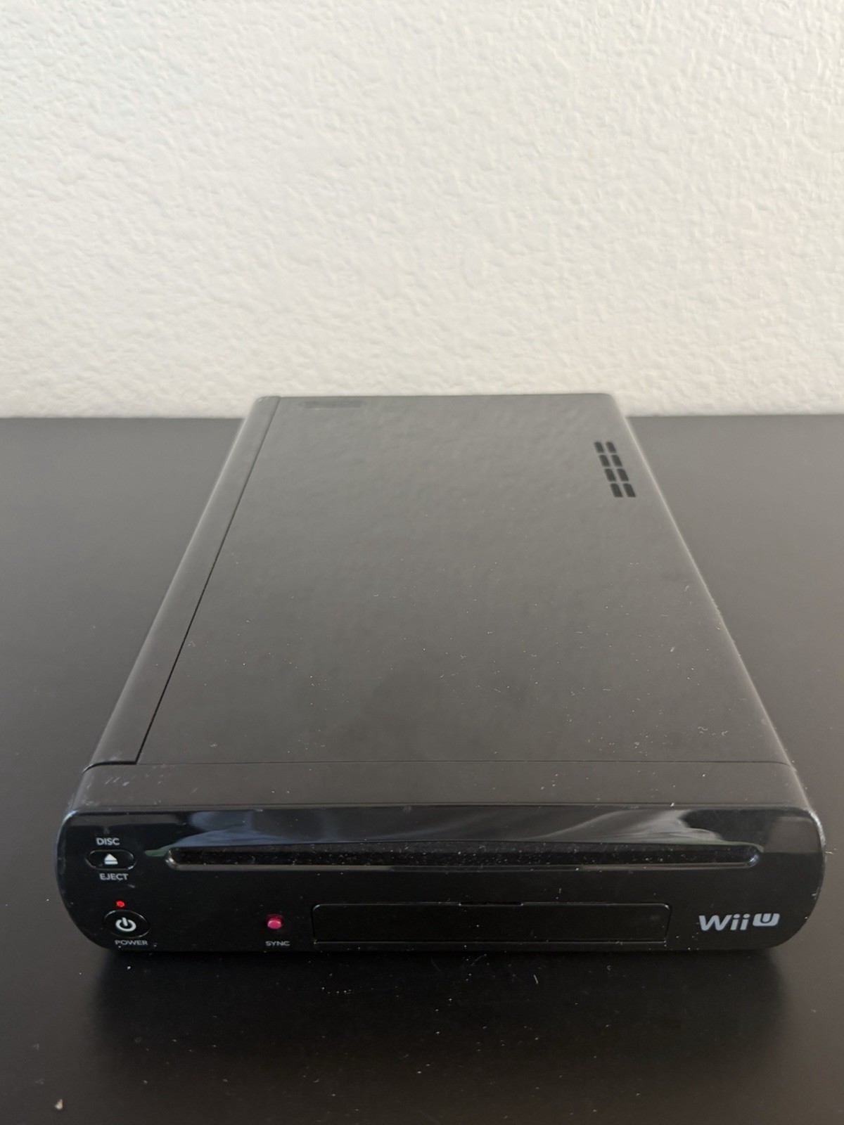 Nintendo Wii U Deluxe 32 GB Console w GamePad, Stand, and Charging Base w Games