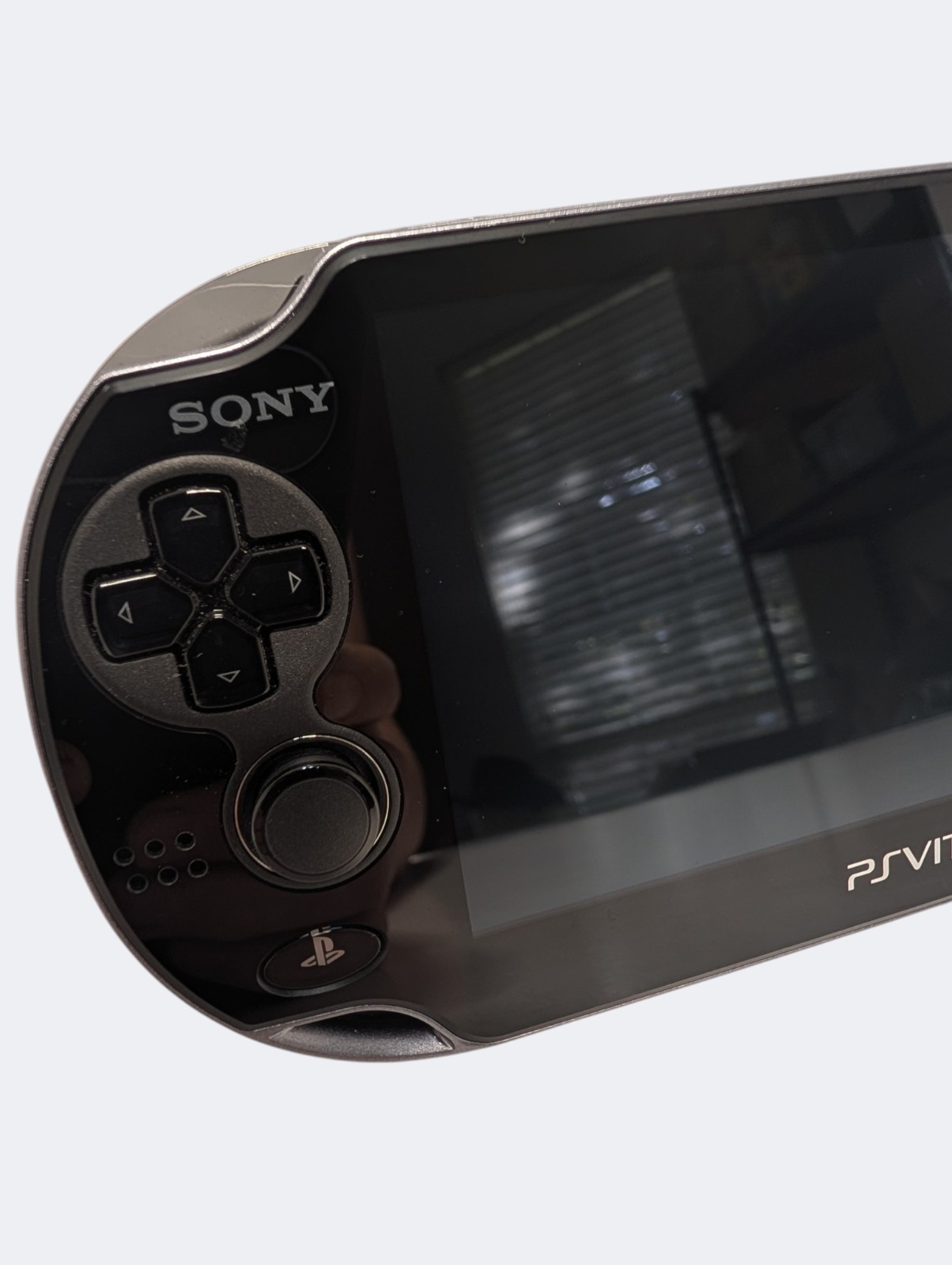 Sony PS Vita PCH-1001 OLED Console Bundle 8GB Memory Card Case Charger 2 Games