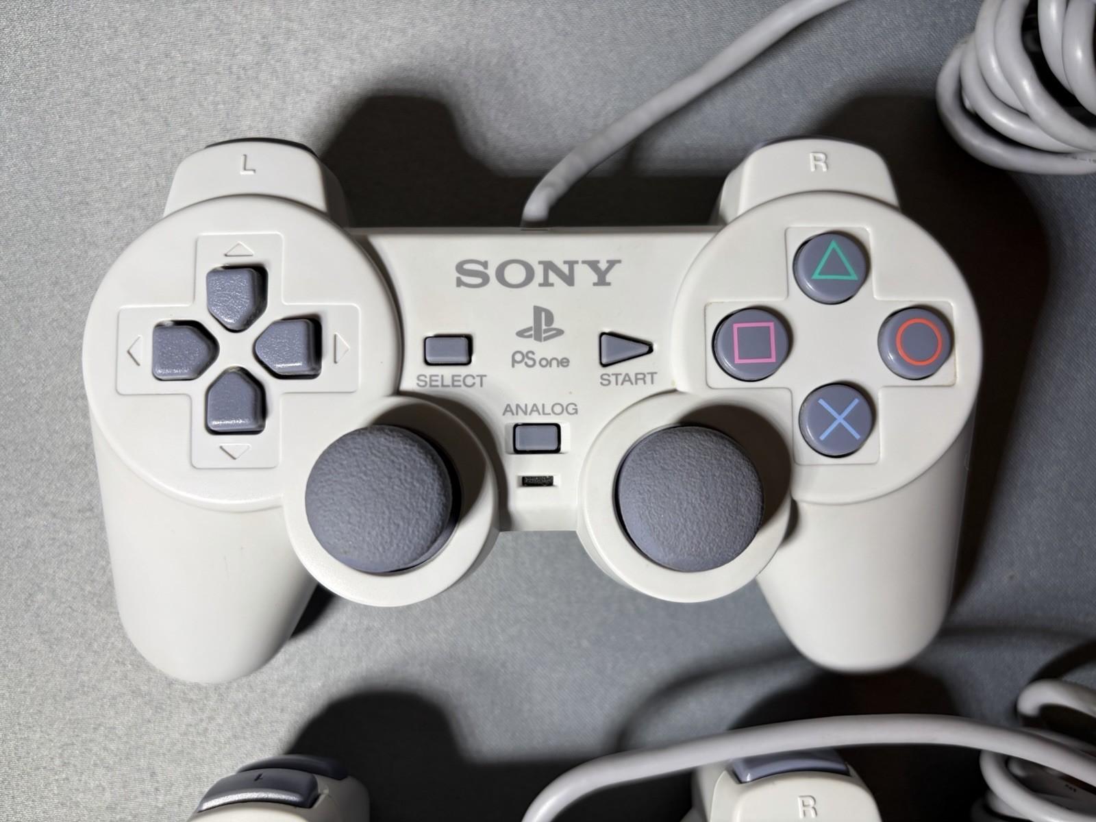 Sony PlayStation PSone White Game Console PS1 Two Controllers Excellent