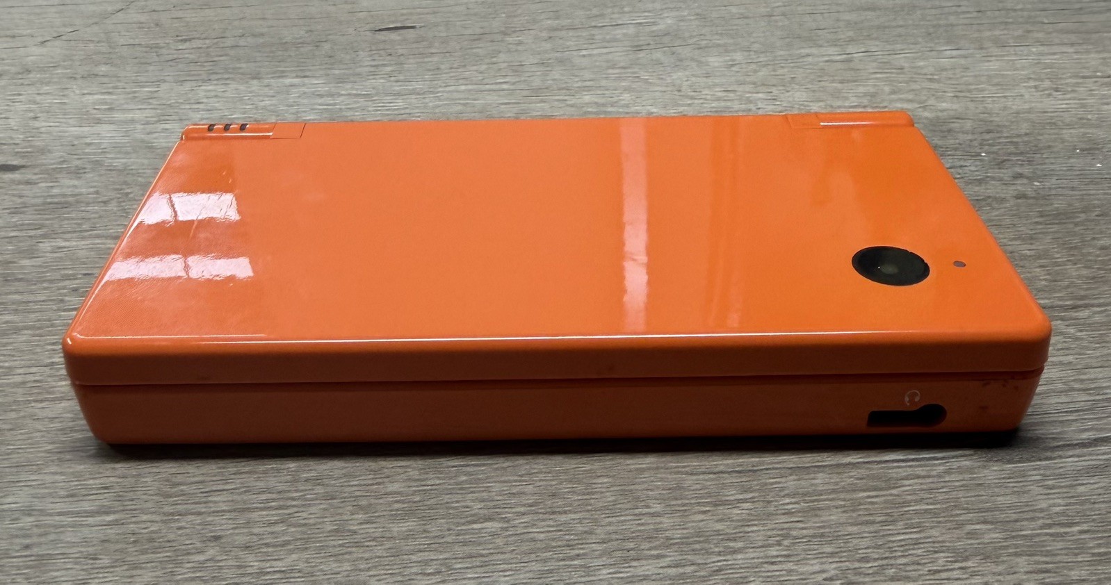 Nintendo DSi Orange Console Clean Tested Working Charger, Stylus, 4GB, Protector