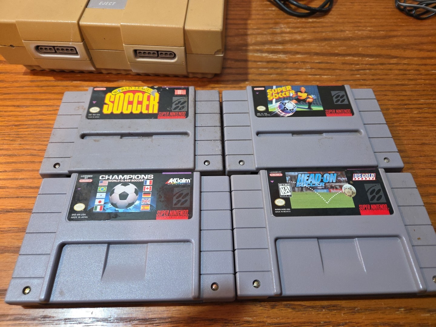 Super Nintendo Entertainment System Console Complete | 1 Controller + 4 Games