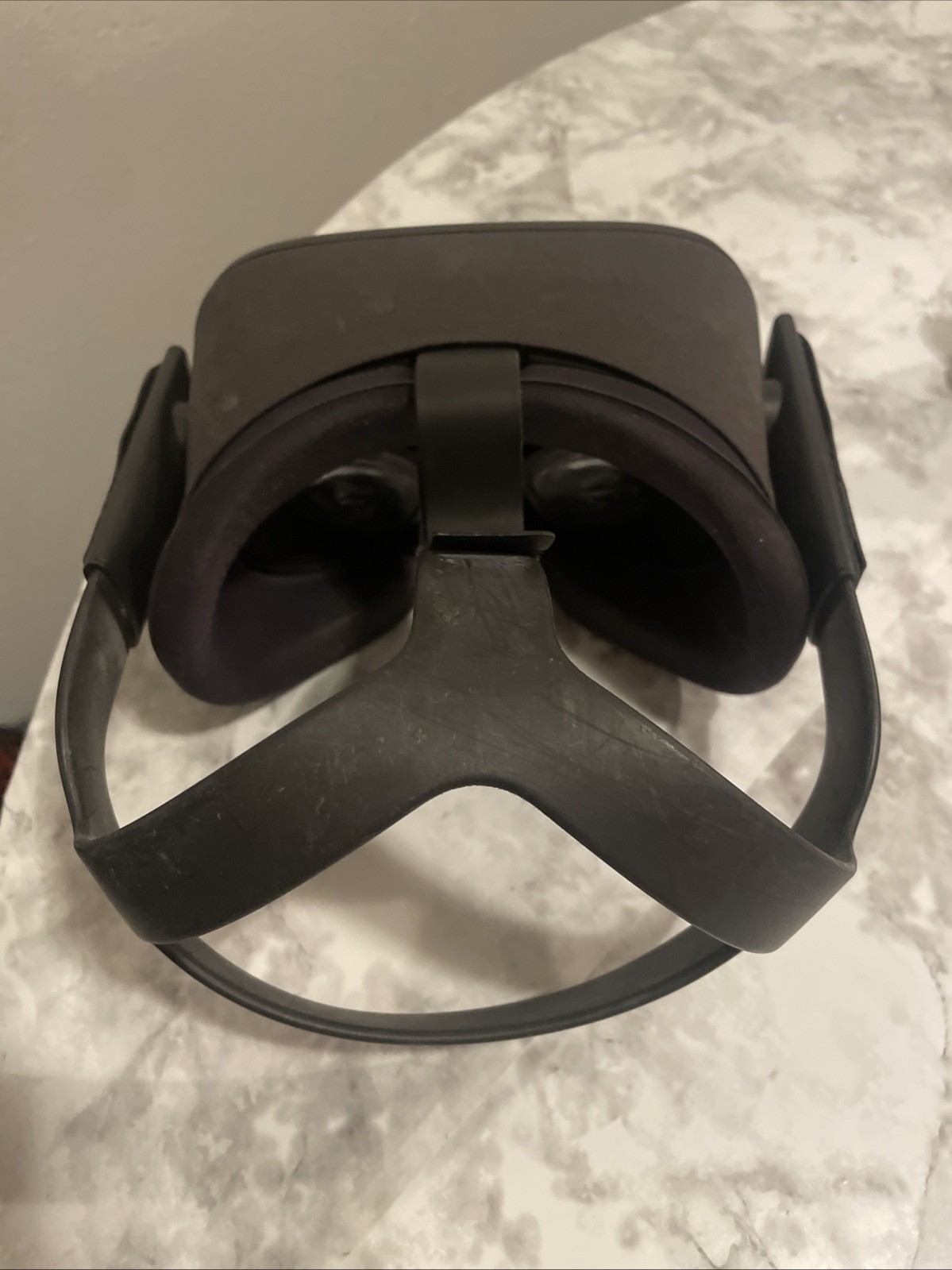 As Is Oculus Quest VR Headset PARTS ONLY UNTESTED Read Description
