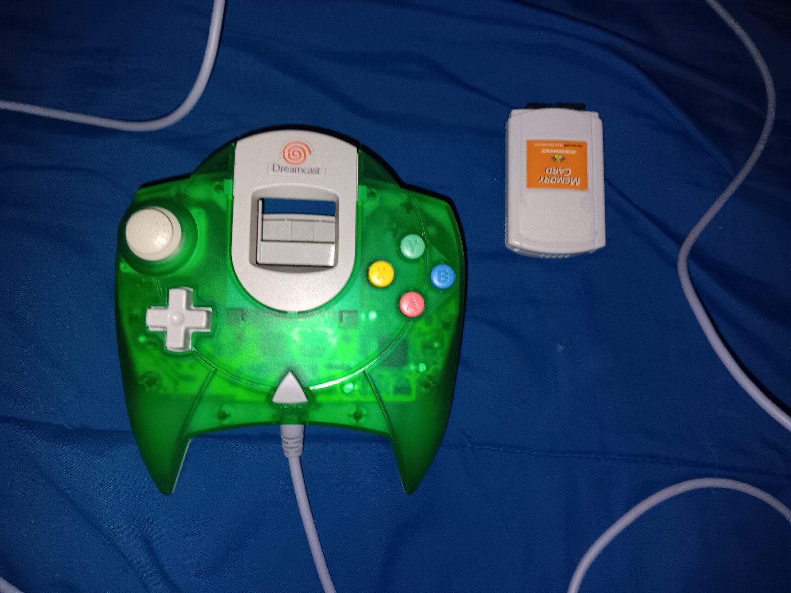 Sega Dreamcast Console Controller Memory Card AC Adapter A/V cables